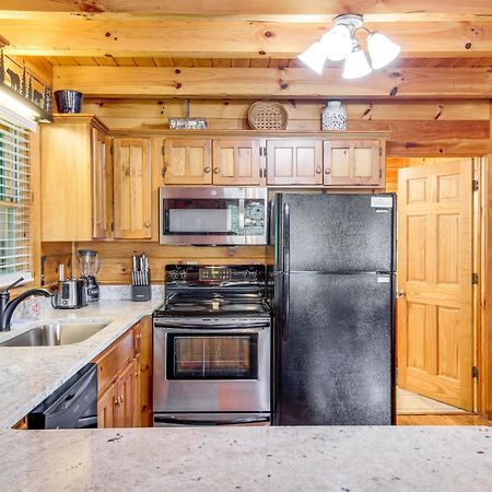Pigeon Forge Cabin Premier Location And Hot Tub 外观 照片