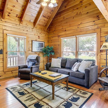 Pigeon Forge Cabin Premier Location And Hot Tub 外观 照片