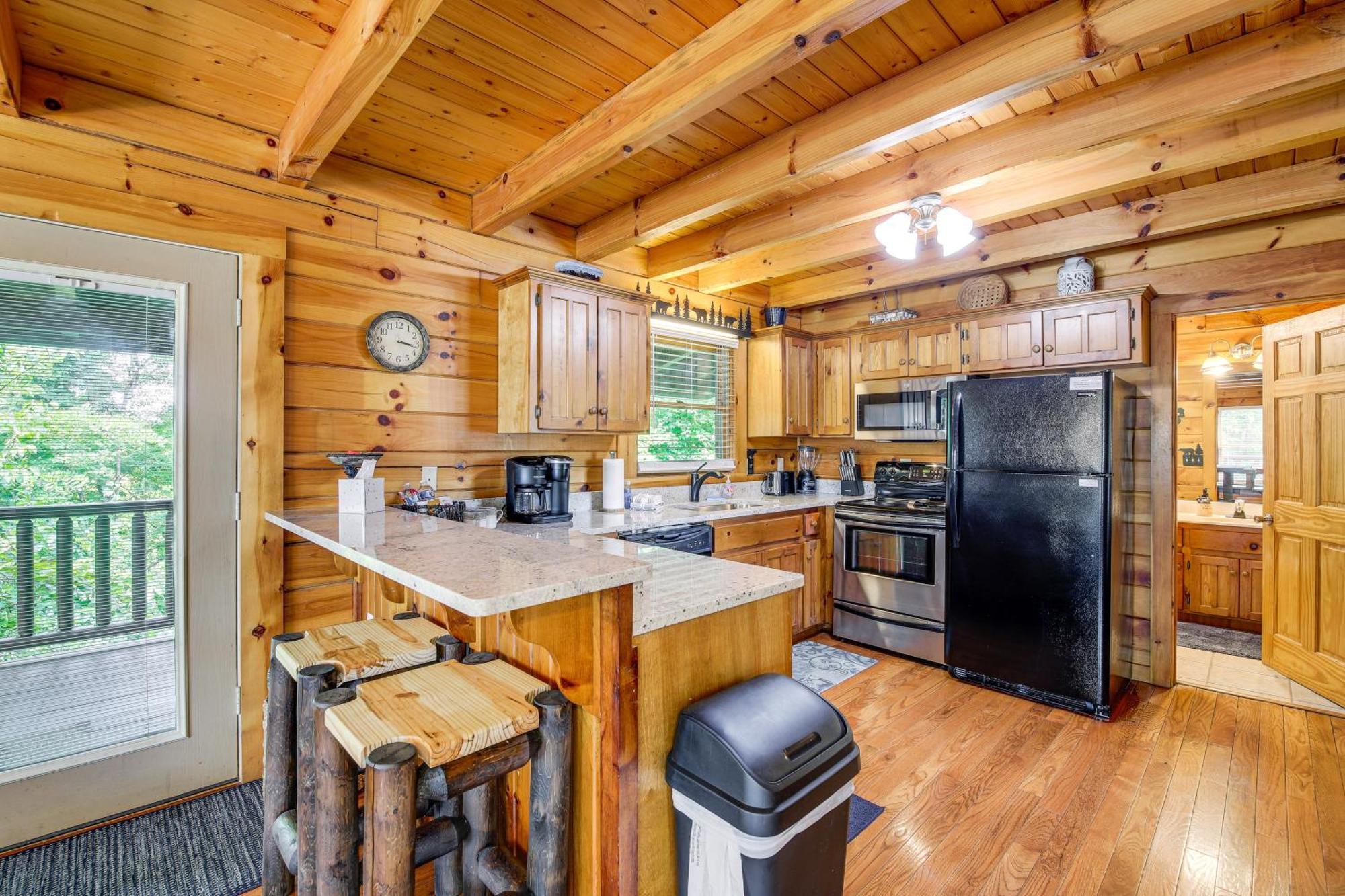 Pigeon Forge Cabin Premier Location And Hot Tub 外观 照片
