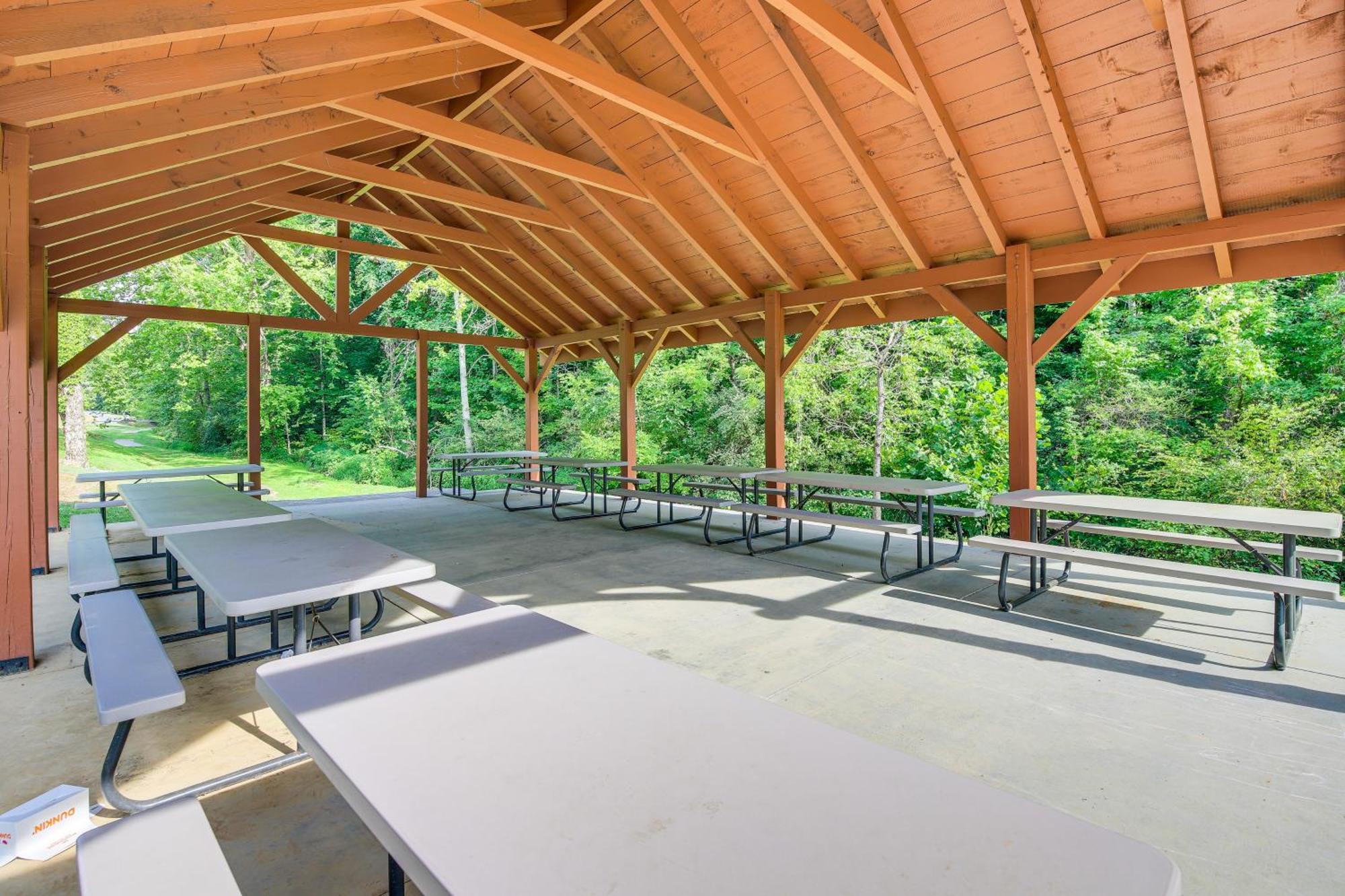 Pigeon Forge Cabin Premier Location And Hot Tub 外观 照片